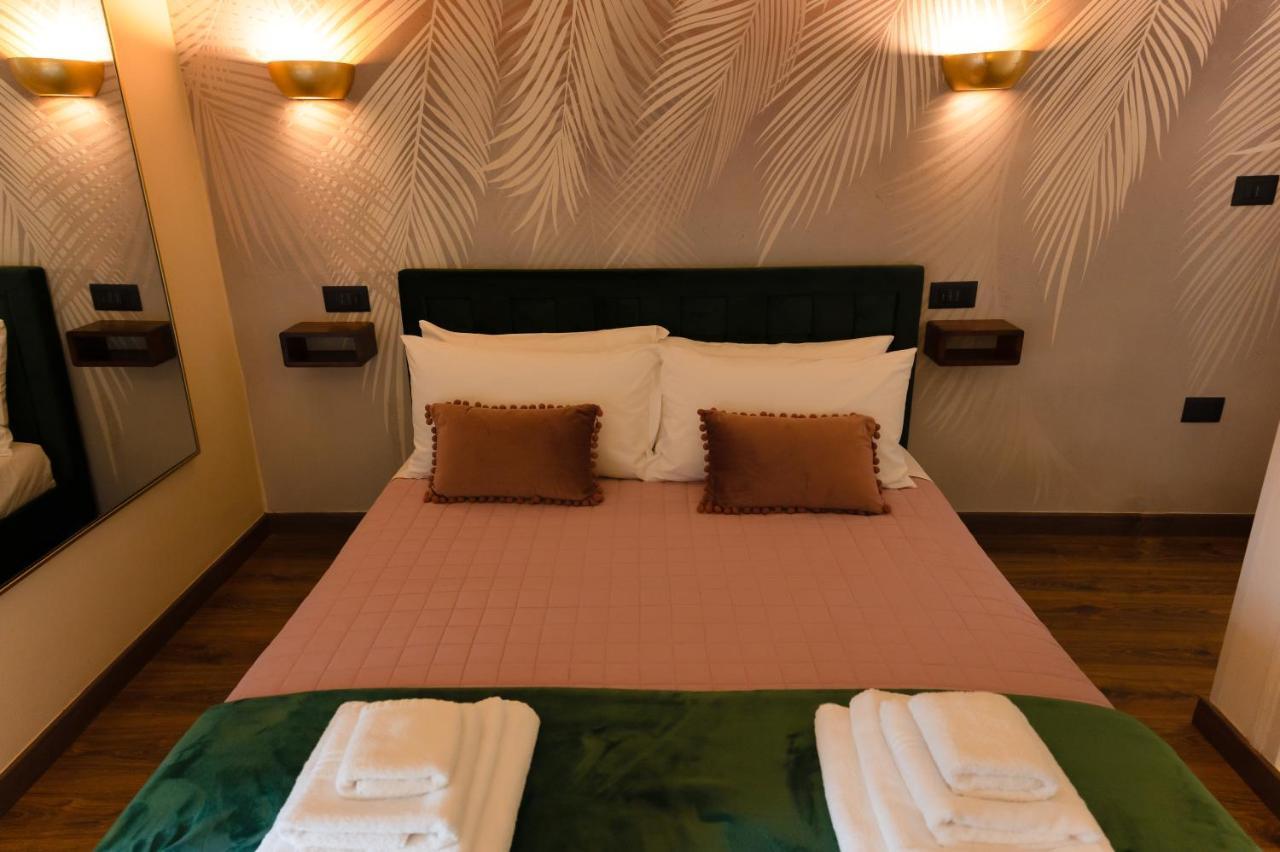 5 Sensi - Vasca Idromassaggio, Terrazzo, Fibra Ultraveloce, Parcheggio Coperto Su Richiesta Hotel Cosenza Ngoại thất bức ảnh