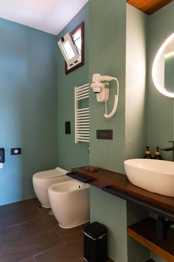 5 Sensi - Vasca Idromassaggio, Terrazzo, Fibra Ultraveloce, Parcheggio Coperto Su Richiesta Hotel Cosenza Ngoại thất bức ảnh